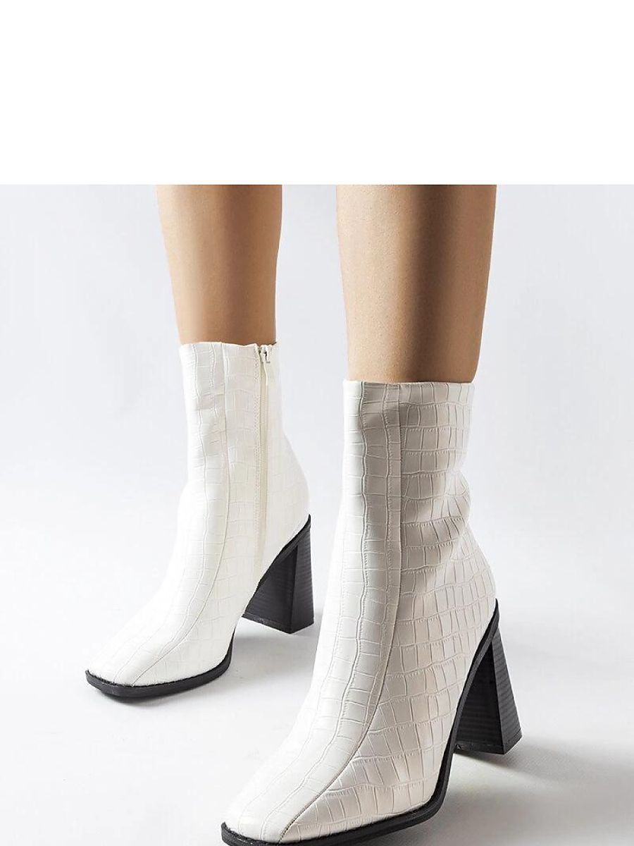 85b27fe98861b29f0a13006b4302164d