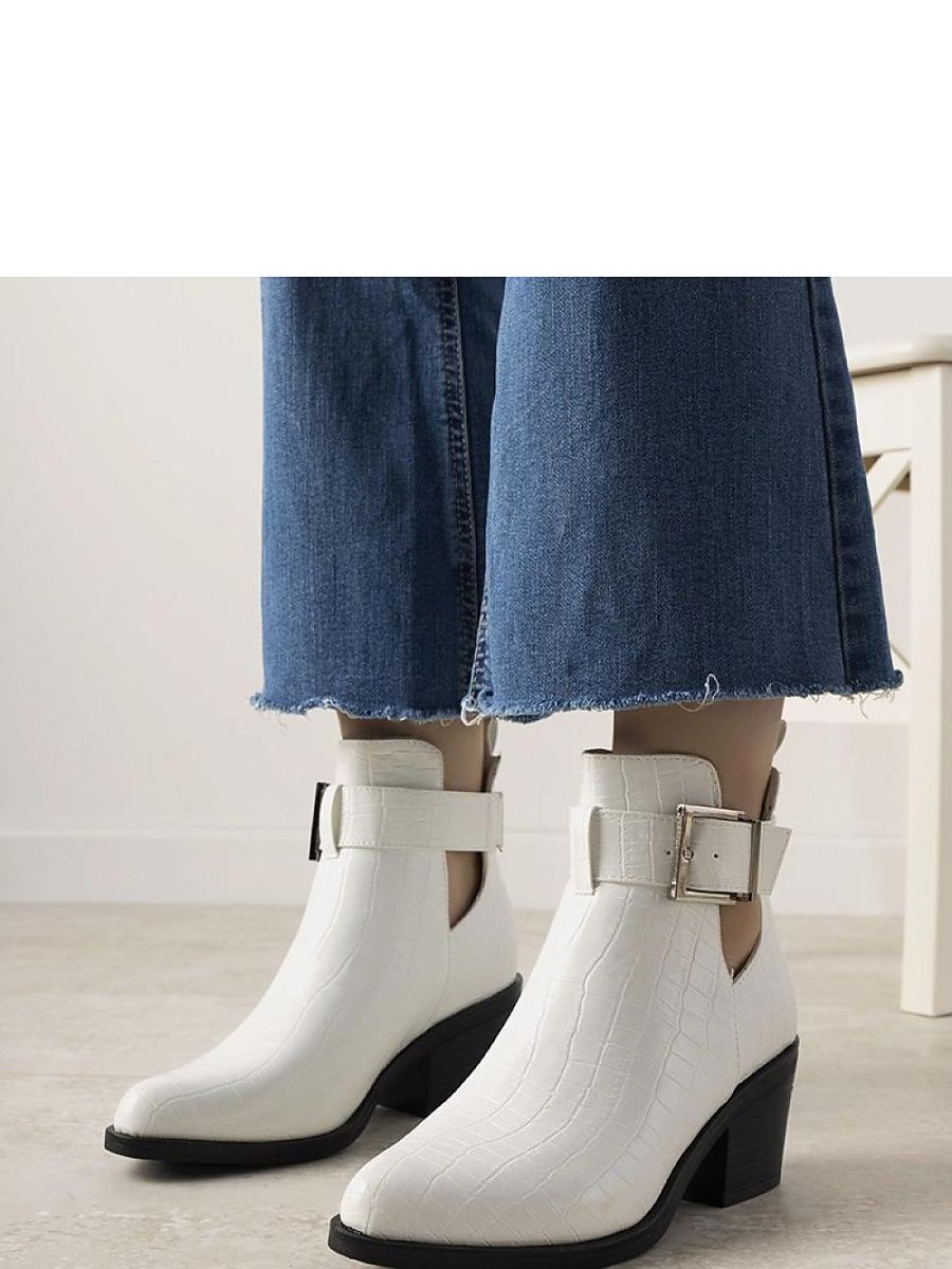 b8c1f87a75a6663e66c864a2a0e6326b