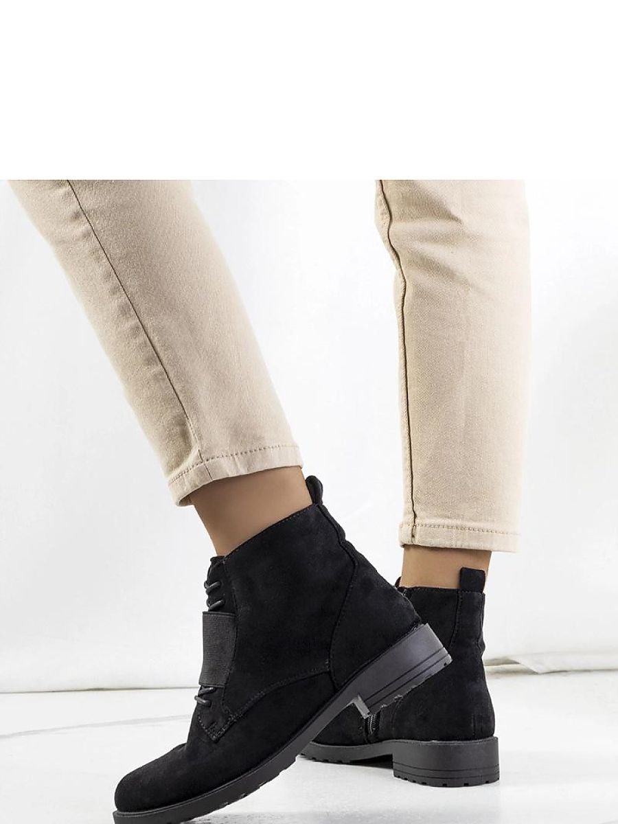 f0979a55b50d44afff6c43e7144db703