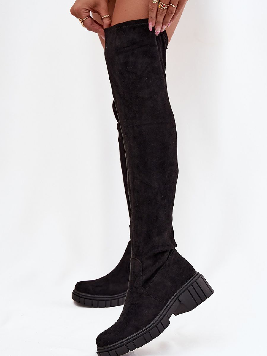 17c93bf5bc9e14d0c2b059c206eb938a