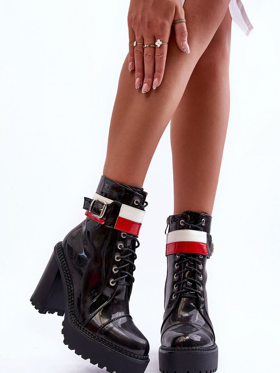 5ca74c7d79185c543fcd95b47697a611